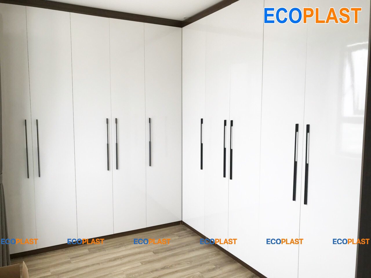 Tu-nhua-nhieu-ngan-ecoplast-AT